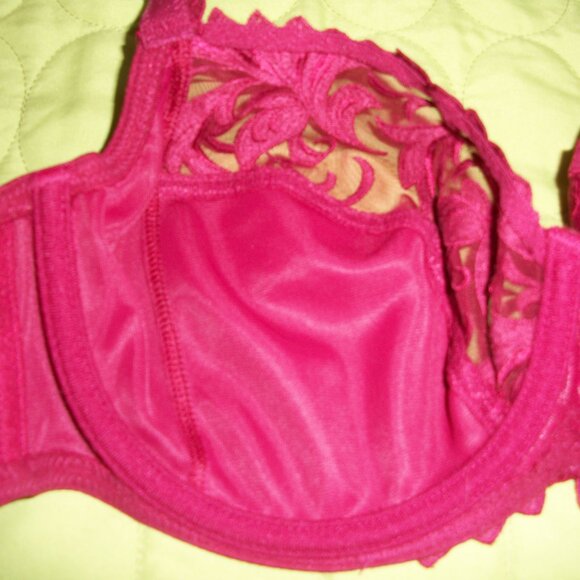 Conturelle Dark Merlot Bra - Picture 5 of 8